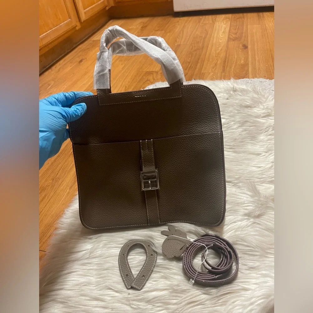 Etoupe Leather Hazlan style Crossbody  Bag - Picture 12 of 16